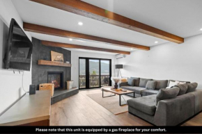 Modern Warm Condo with Views of Mont Tremblant